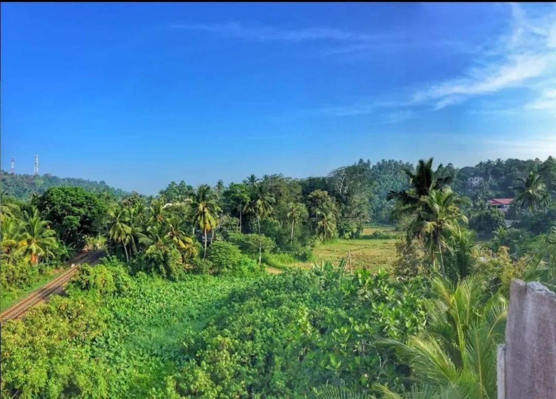 Ravi Place Unawatuna Bagian luar foto